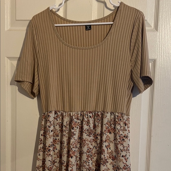 SHEIN Ribbed Top Floral Midi Dress - Picture 3 of 4